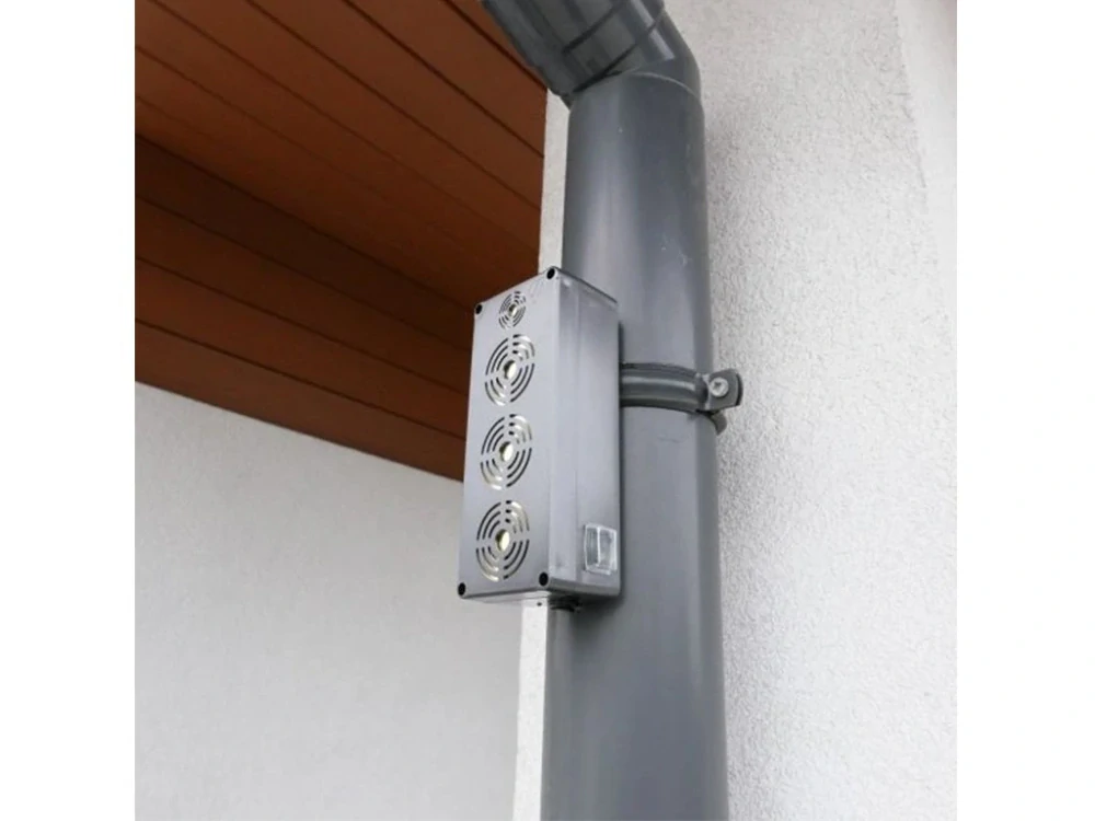 Profesionálny odpudzovač kún, potkanov a myší Viano, akumulátorový 3000m2