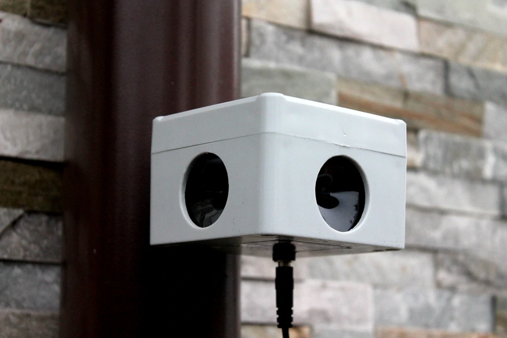 Profesionálny odpudzovač kún, potkanov a myší, 230V, dosah 360° 